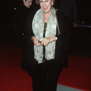 Jean Stapleton at event of Michael 1996