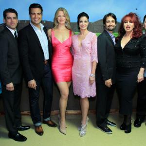 The cast of 200 Cartas at the film's premiere in Puerto Rico
