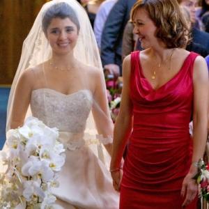 Still of Shiri Appleby and Cynthia Stevenson in Life Unexpected 2010