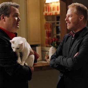 Still of Jesse Tyler Ferguson and Eric Stonestreet in Moderni seima 2009