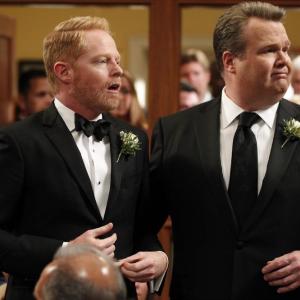 Still of Jesse Tyler Ferguson and Eric Stonestreet in Moderni seima 2009