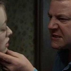 Lara Belmont and Ray Winstone in The War Zone