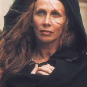 Still of Trudie Styler in Confessions of an Ugly Stepsister 2002