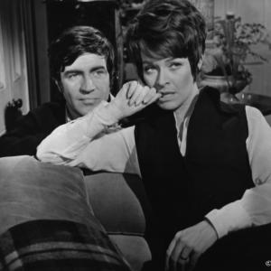 Still of Alan Bates and Janet Suzman in A Day in the Death of Joe Egg 1972