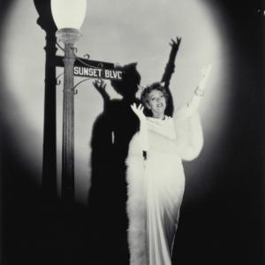 Still of Gloria Swanson in Sanseto Bulvaras (1950)