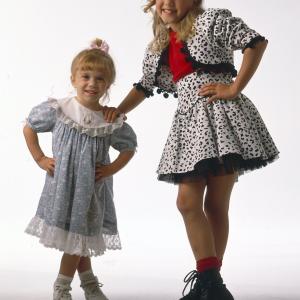 Still of MaryKate Olsen and Jodie Sweetin in Full House 1987