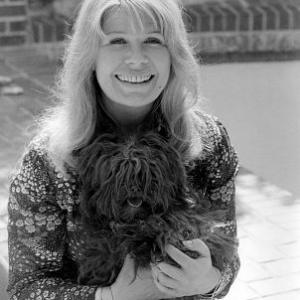 Loretta Swit at home with her dog 1973