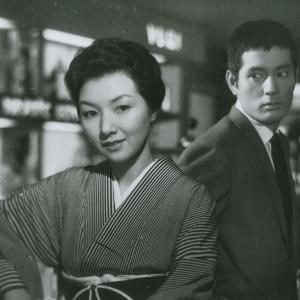 Still of Hideko Takamine in Onna ga kaidan wo agaru toki 1960