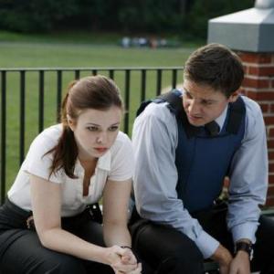 Still of Jeremy Renner and Amber Tamblyn in The Unusuals (2009)