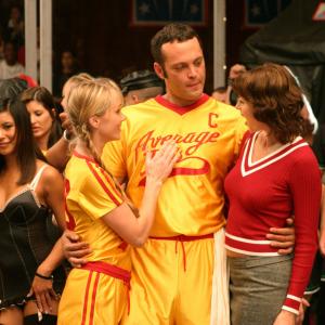 Still of Vince Vaughn and Christine Taylor in Dodgeball A True Underdog Story 2004
