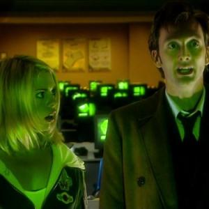 Still of Billie Piper and David Tennant in Doctor Who (2005)