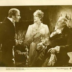 George Arliss Alan Aynesworth and Ellaline Terriss in The Iron Duke 1934