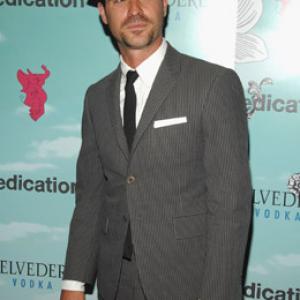 Justin Theroux at event of Dedication 2007