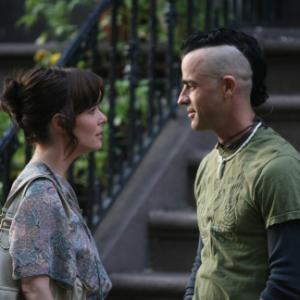 Still of Parker Posey and Justin Theroux in Broken English (2007)