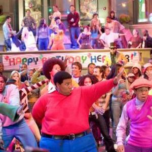 Fat Albert Kenan Thompson front center and friends wow partygoers with their dance moves