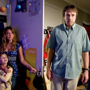 Still of Kevin Nealon Ashley Tisdale and Ashley Boettcher in Aliens in the Attic 2009