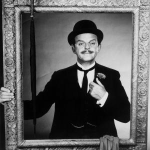 Still of David Tomlinson in Mary Poppins 1964