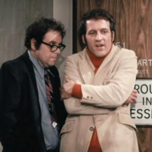 Still of Oliver Clark and Daniel J Travanti in The Bob Newhart Show 1972