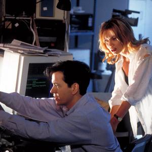 Still of Frank Whaley and Kylie Travis in Retroactive 1997