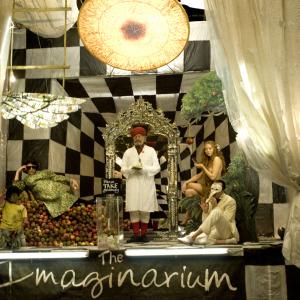 Still of Christopher Plummer, Heath Ledger, Verne Troyer, Andrew Garfield and Lily Cole in The Imaginarium of Doctor Parnassus (2009)