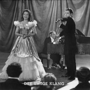 Still of Rudolf Prack and Olga Tschechowa in Der ewige Klang (1943)