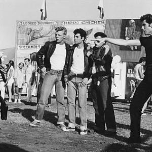 Still of John Travolta, Olivia Newton-John, Barry Pearl, Michael Tucci and Kelly Ward in Grease (1978)