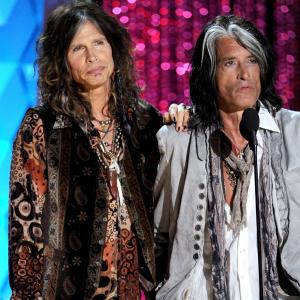 Joe Perry and Steven Tyler at event of 2012 MTV Movie Awards 2012