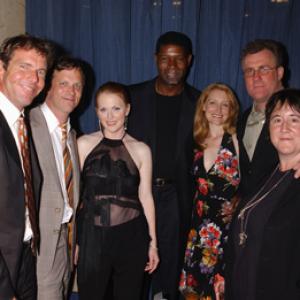 Julianne Moore, Dennis Quaid, Todd Haynes, Patricia Clarkson, Dennis Haysbert, David Linde and Christine Vachon at event of Far from Heaven (2002)