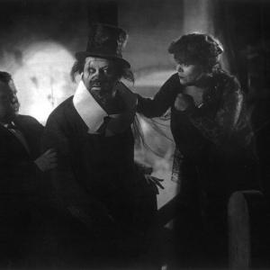 Still of Emil Jannings and Rosa Valetti in Der blaue Engel 1930