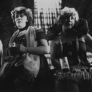 Still of Rosa Valetti in Der blaue Engel (1930)