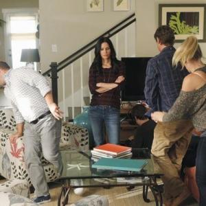 Still of Courteney Cox Josh Hopkins Busy Philipps Ian Gomez and Brian Van Holt in Cougar Town 2009