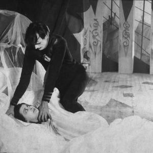 Still of Lil Dagover and Conrad Veidt in Das Cabinet des Dr Caligari 1920