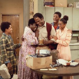 Still of John Amos Ralph Carter Esther Rolle BernNadette Stanis and Jimmie Walker in Good Times 1974