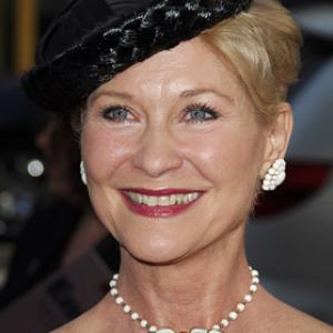 Dee Wallace at event of Hollywoodland (2006)