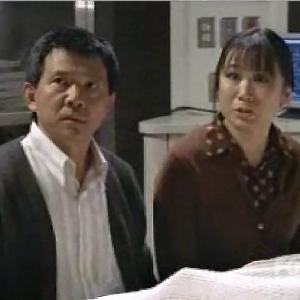 Still of Linda Wang and Jim Lau in House M.D. (2004)