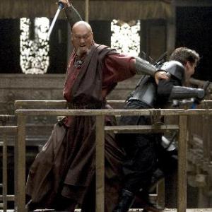 Still of Christian Bale and Ken Watanabe in Betmenas Pradzia 2005