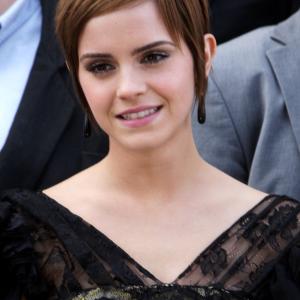 Emma Watson at event of Haris Poteris ir mirties relikvijos. 2 dalis (2011)