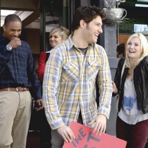 Still of Elisha Cuthbert, Damon Wayans Jr., Adam Pally and Eliza Coupe in Happy Endings (2011)