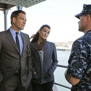 Still of Michael Weatherly and Cote de Pablo in NCIS: Naval Criminal Investigative Service (2003)