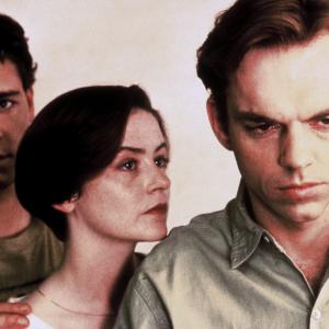 Still of Russell Crowe Genevive Picot and Hugo Weaving in Proof 1991