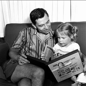 Jack Webb with daughter 1953 00681004