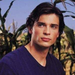 Tom Welling in Smallville 2001