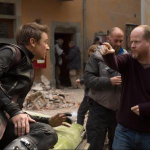 Jeremy Renner and Joss Whedon in Kersytojai 2 (2015)