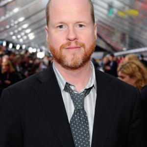 Joss Whedon at event of Kersytojai (2012)