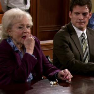 Still of Mark Deklin and Betty White in Hot in Cleveland (2010)