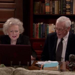 Still of John Mahoney and Betty White in Hot in Cleveland (2010)