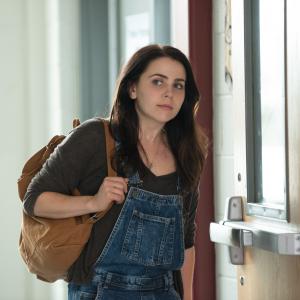 Still of Mae Whitman in The DUFF (2015)