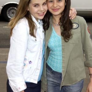 Alia Shawkat and Mae Whitman at event of ScoobyDoo 2002