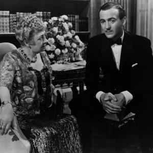 Still of David Niven and Dame May Whitty in Raffles 1939