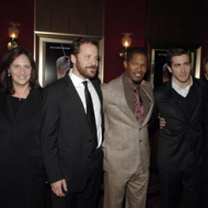 Jamie Foxx Sam Mendes Lucy Fisher Jake Gyllenhaal Peter Sarsgaard and Douglas Wick at event of Jarhead 2005